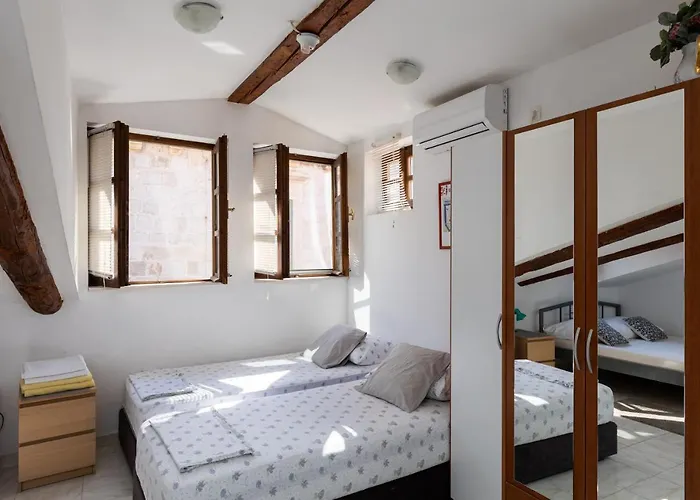 B&B Buza House